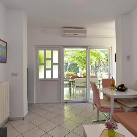 Fuer 2 Personen Ca 35 Qm In Cervar-porat, Istrien Istrische Riviera Apartment *