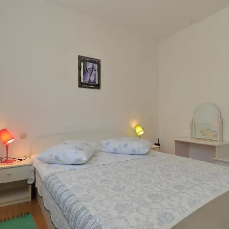 Lägenhet Fuer 2 Personen Ca 35 Qm In Cervar-porat, Istrien Istrische Riviera